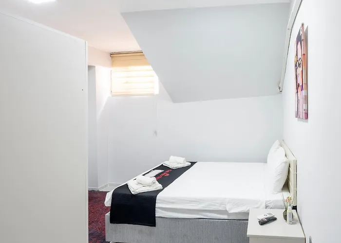 The Red Tent 23 Apartmanhotel 2*