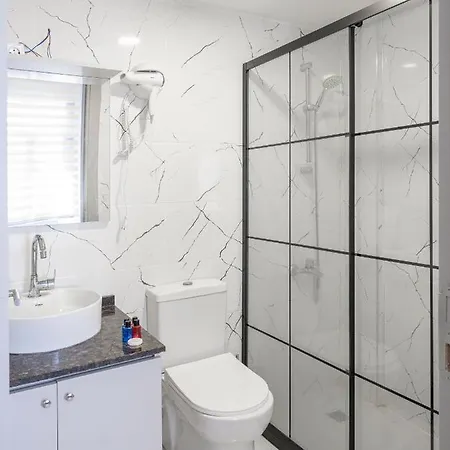 The Red Tent 23 2* Istambul